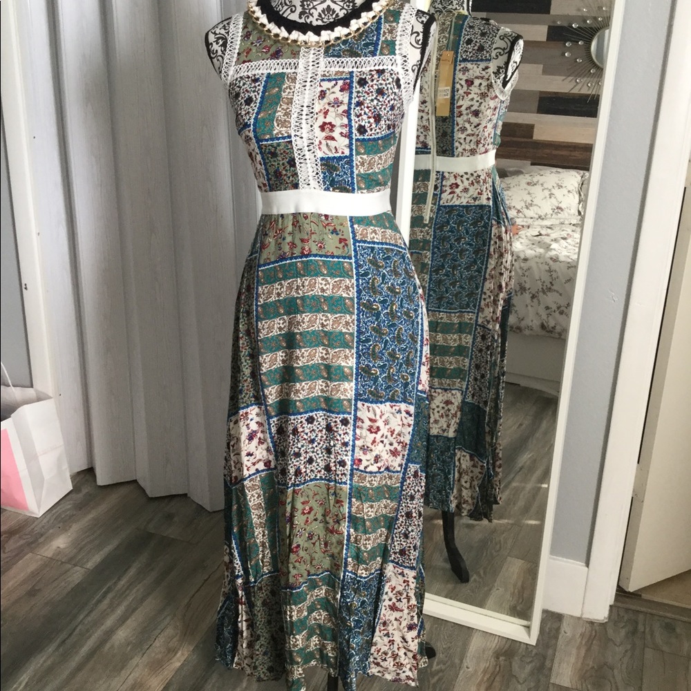 Maxi dress